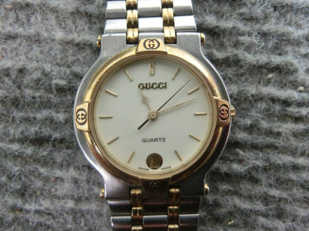 「GUCCI グッチ 9000M メンズ腕時計」を西宮市で出張買取 | 不用品買取・回収の出張買取バイヤーズ